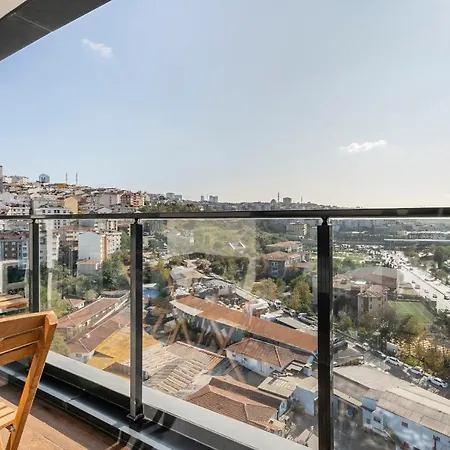 Seba With Fitness And Pool Istanbul
